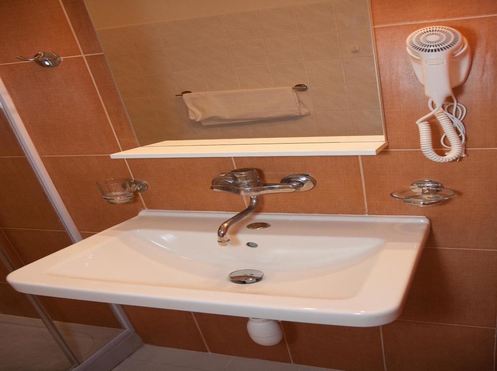 Hotel & Hostel Florian פראג מראה חיצוני תמונה