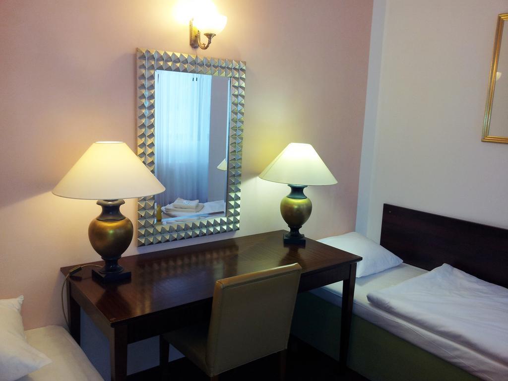 Hotel & Hostel Florian פראג חדר תמונה