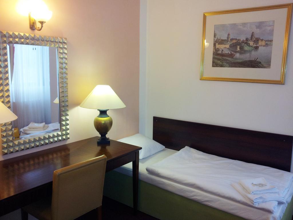Hotel & Hostel Florian פראג חדר תמונה