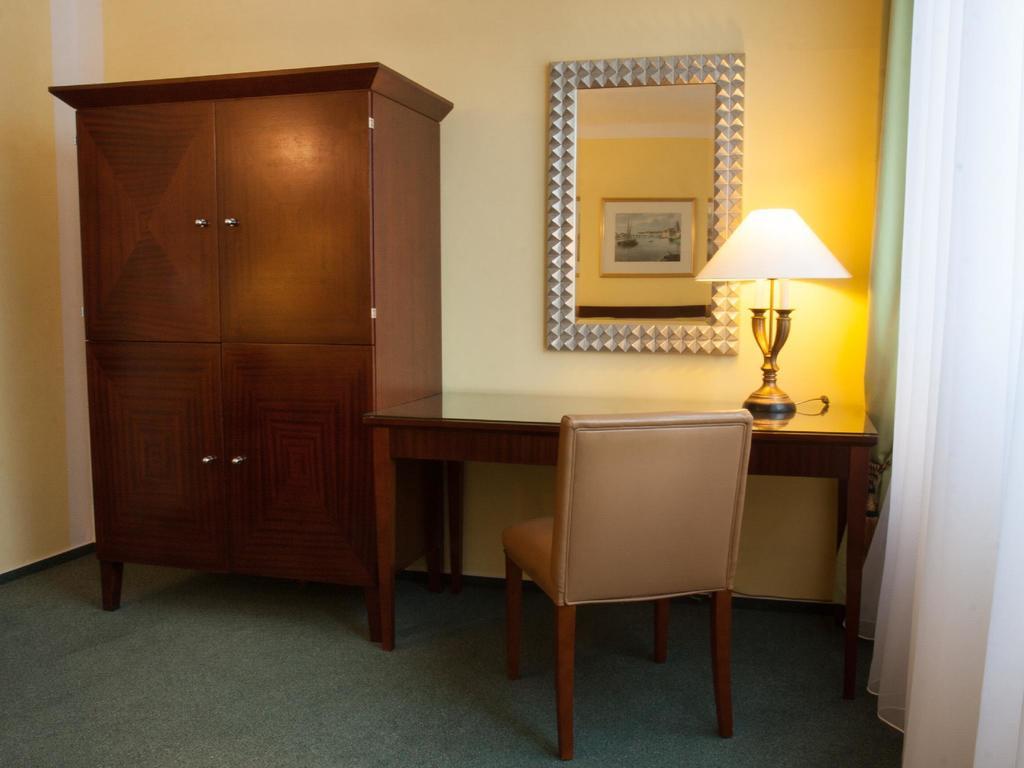 Hotel & Hostel Florian פראג מראה חיצוני תמונה